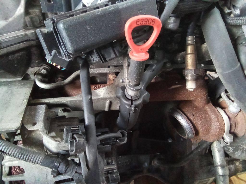 щуп двигателя Smart Forfour 1 поколение 2004, 1.5 л., дизель, МКПП - фото №1