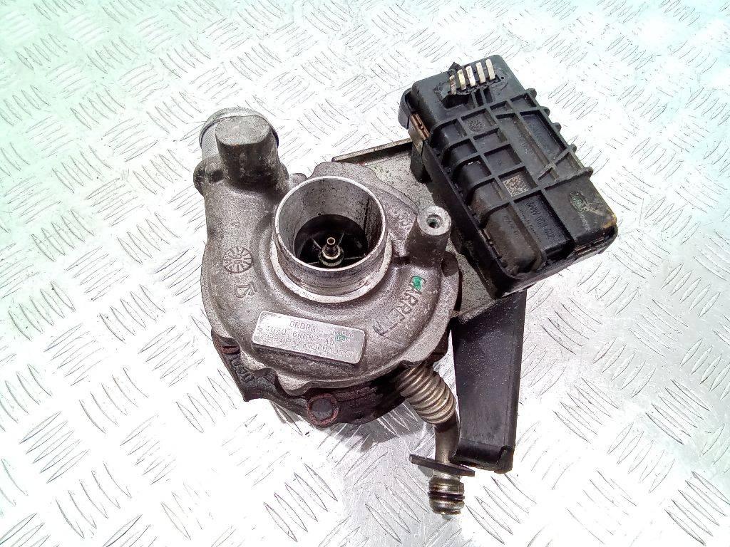 турбина Peugeot 407 1 поколение 2006, 2.7 л., дизель, 4U3Q6K682AJ - фото №1