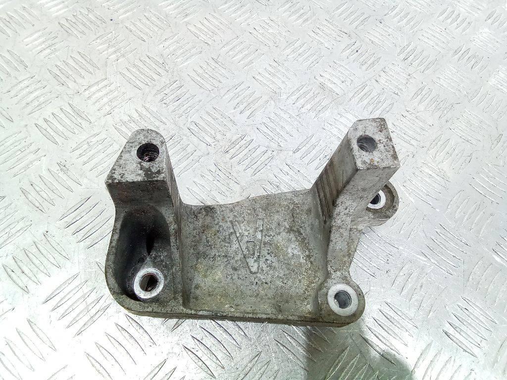 кронштейн КПП Peugeot 407 1 поколение 2006, 2.7 л., дизель, 326V97 - фото №1