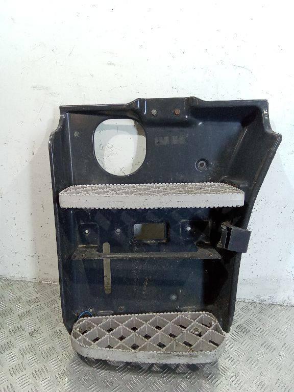 подножка Scania G 5 поколение 2007, 1512423 - фото №1