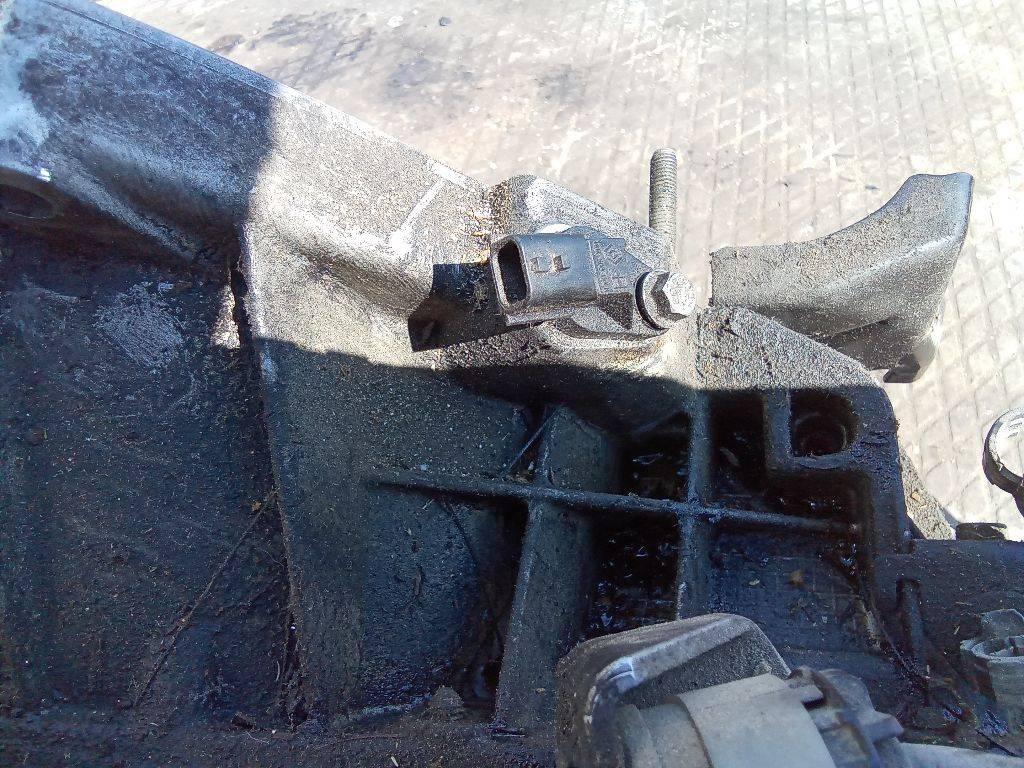 датчик коленвала Renault Megane 3 поколение 2009, 1.5 л., дизель, 8200885209 - фото №1