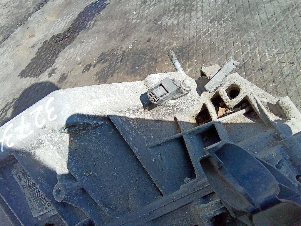 датчик коленвала Renault Megane 3 поколение 2011, 1.5 л., дизель, 8200885209 - фото №1