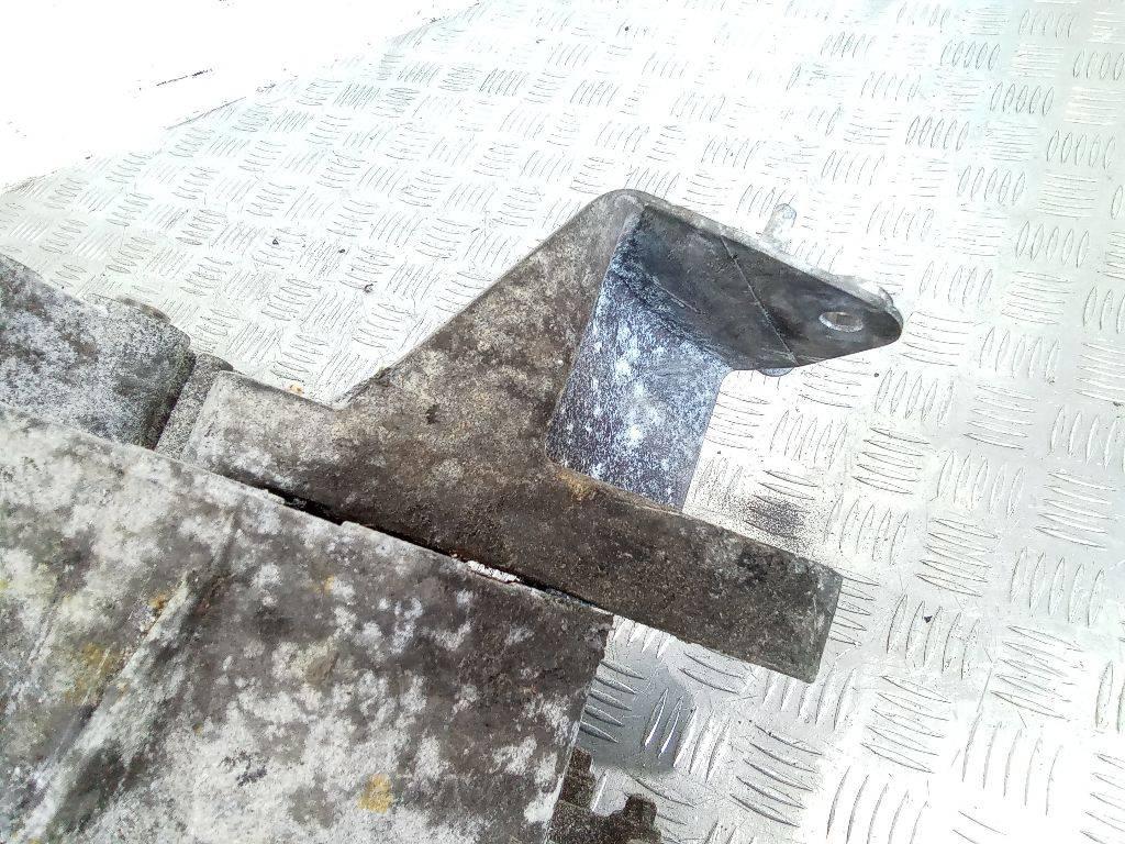 кронштейн КПП Opel Zafira 1 поколение (A) 2000, 2.0 л., дизель, 13248665 - фото №1