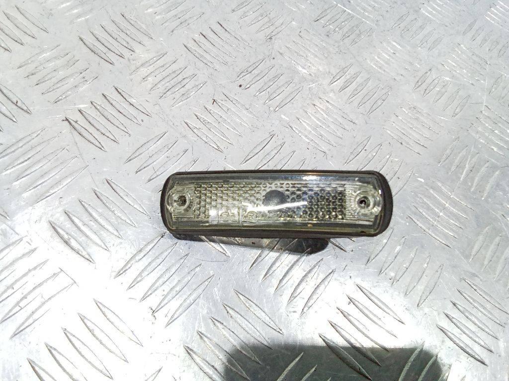 габаритный фонарь MAN TGA 1 поколение 2005 - фото №1