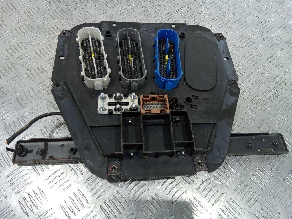 кронштейн (крепление) Scania G 5 поколение 2006, 1786501 - фото №1