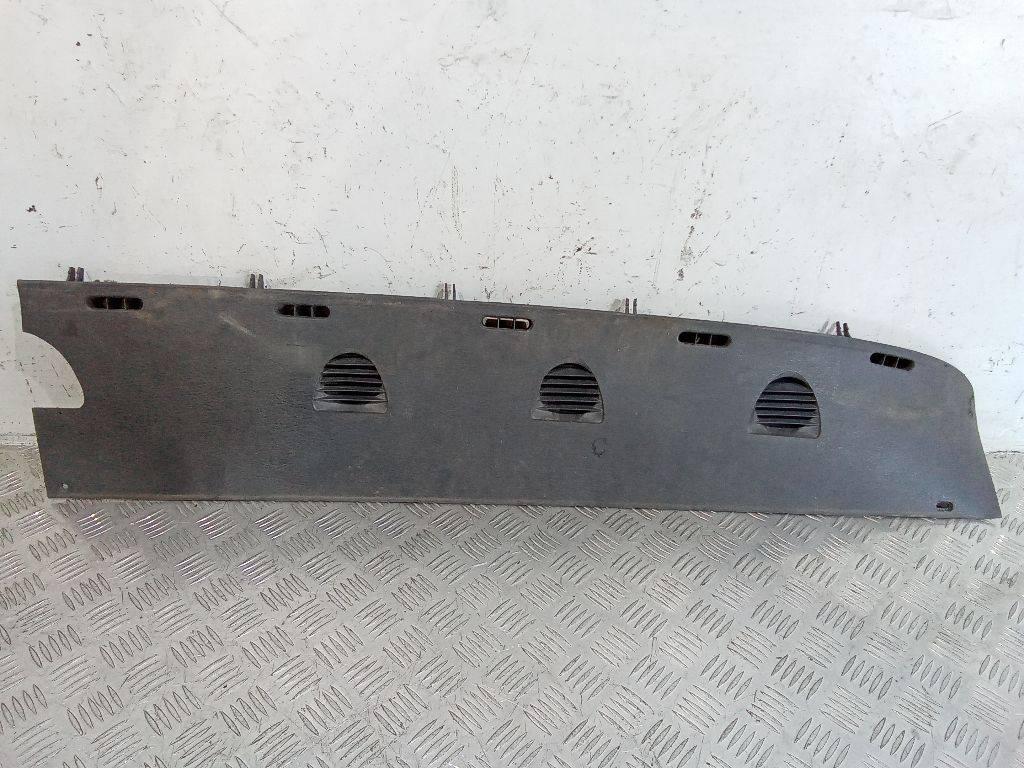 накладка на торпедо (консоль) Scania 4-Series 1999, 1383960 - фото №1