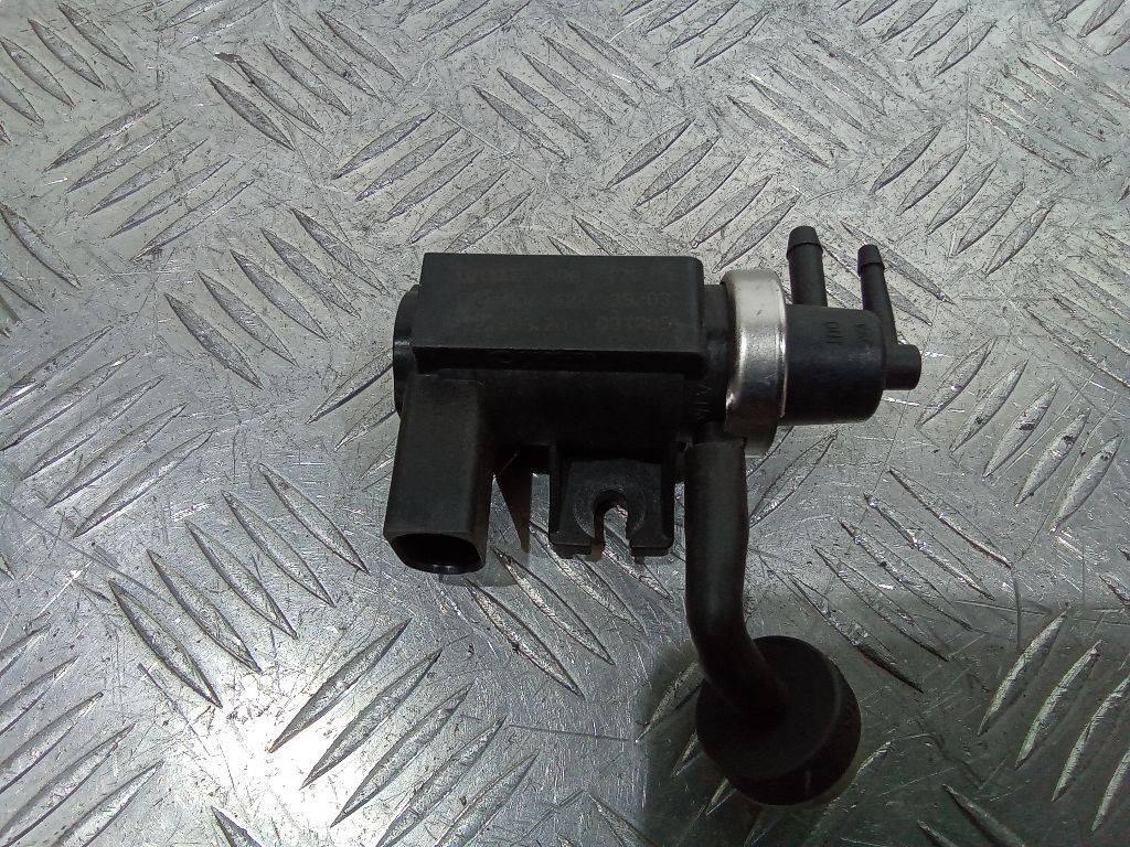 электромагнитный клапан Volkswagen Golf 5 поколение 2004, 1J0906627 - фото №1