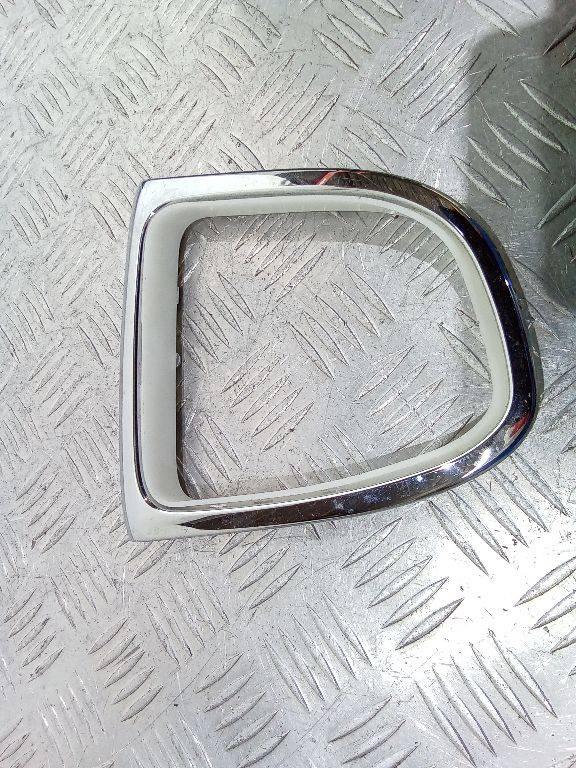 рамка обрамление кулисы Renault Clio 4 поколение 2014, 300353229 - фото №1