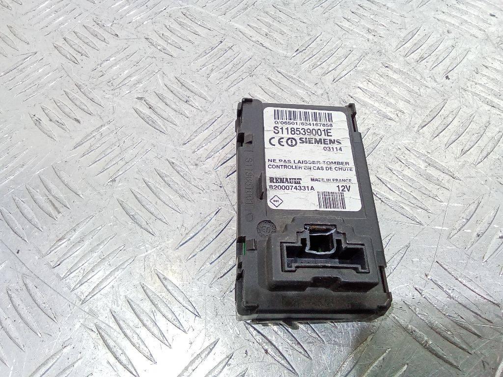 замок зажигания Renault Megane 2 поколение 2003, 8200074331A - фото №1