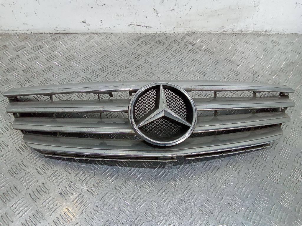 решетка радиатора Mercedes-Benz A-Класс W169 2005, A1698800783 - фото №1