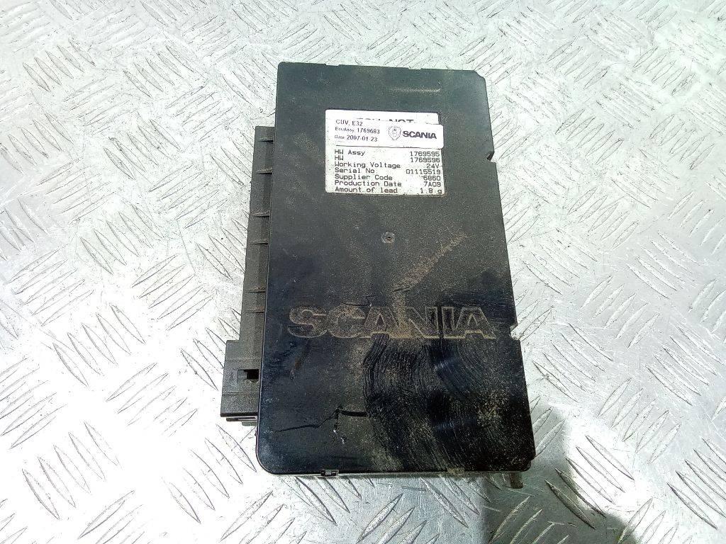 блок управления светом Scania R 3 поколение 2006, 1769595 - фото №1