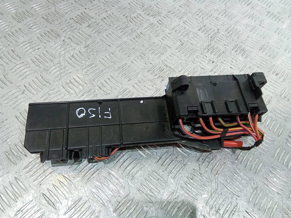 блок предохранителей BMW 5 серия E60/E61 2006, 61146957330 - фото №1