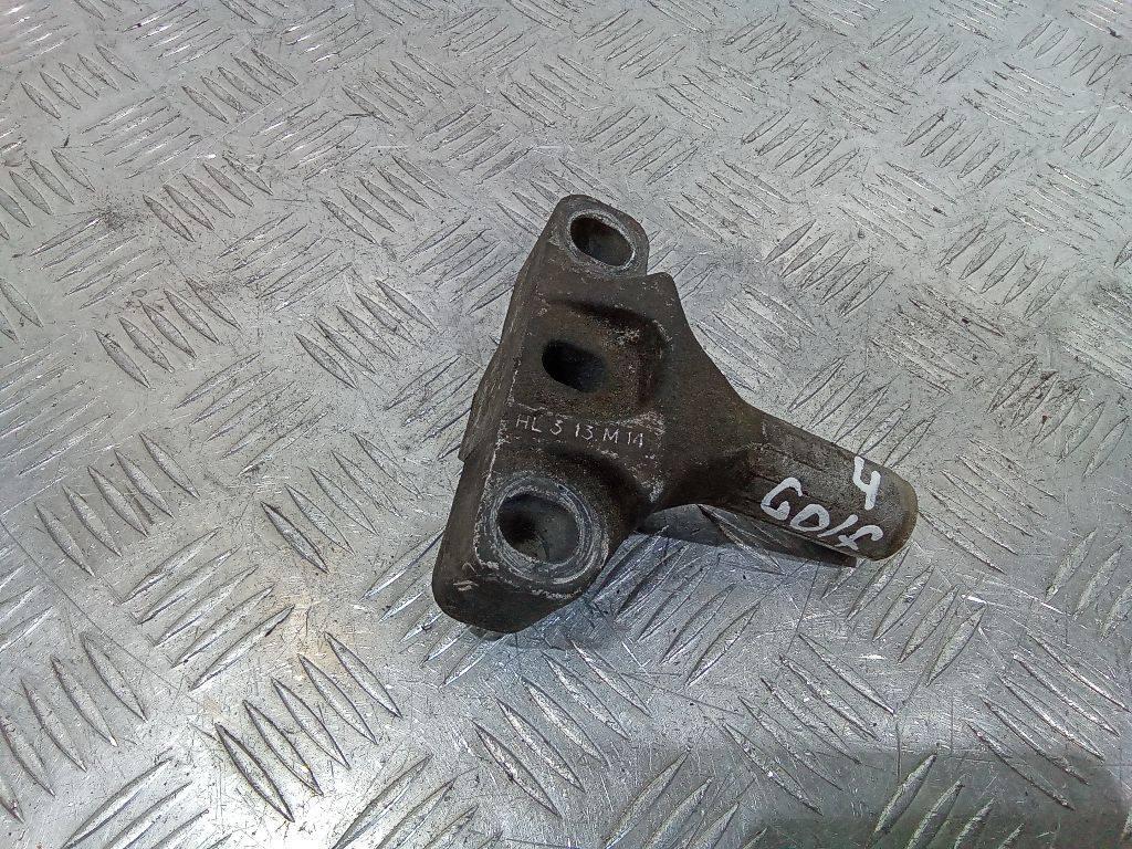 кронштейн двигателя Volkswagen Golf 4 поколение 2000, 1.4 л., бензин - фото №1