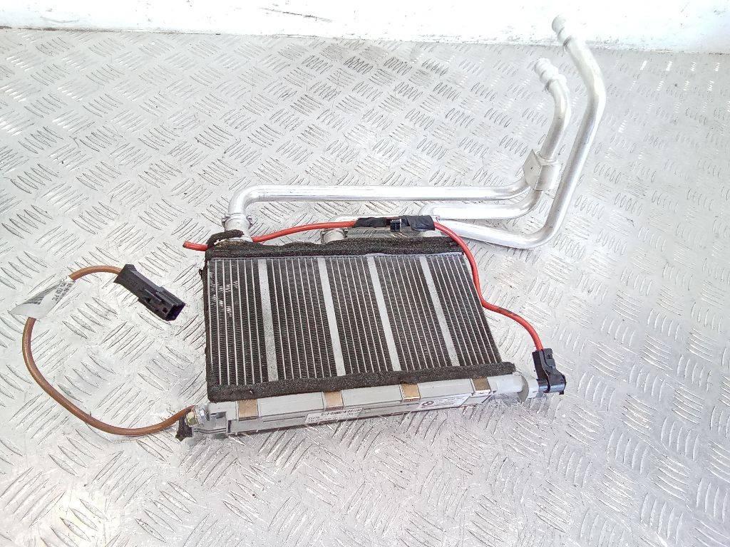 радиатор отопителя (печки) BMW 5 серия E60/E61 2006, 5HB00860800 - фото №1