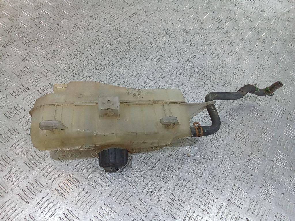 бачок расширительный Renault Clio 3 поколение 2006, 8200149742 - фото №1