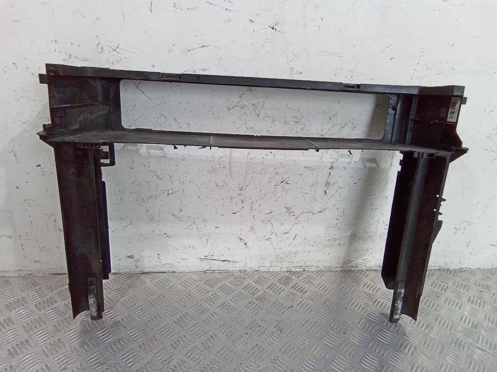 кронштейн радиатора BMW 5 серия E60/E61 2006, 778744307 - фото №1