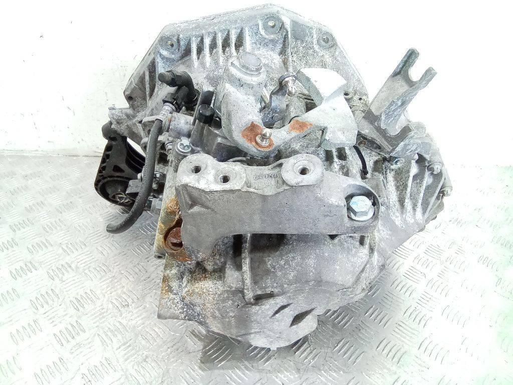 КПП механическая (МКПП) Chevrolet Orlando 1 поколение 2011, 2.0 л., дизель, МКПП, F40, R11146503AJL - фото №1