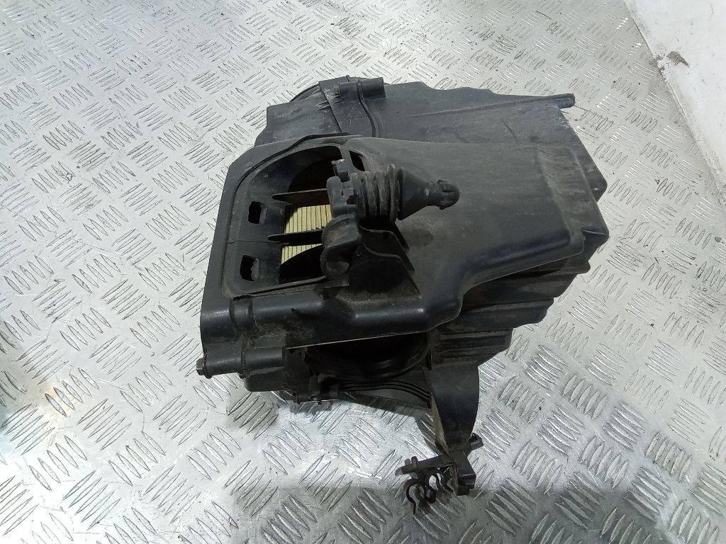 корпус воздушного фильтра Ford C-Max 2 поколение 2010, AV61-9600-BE - фото №1
