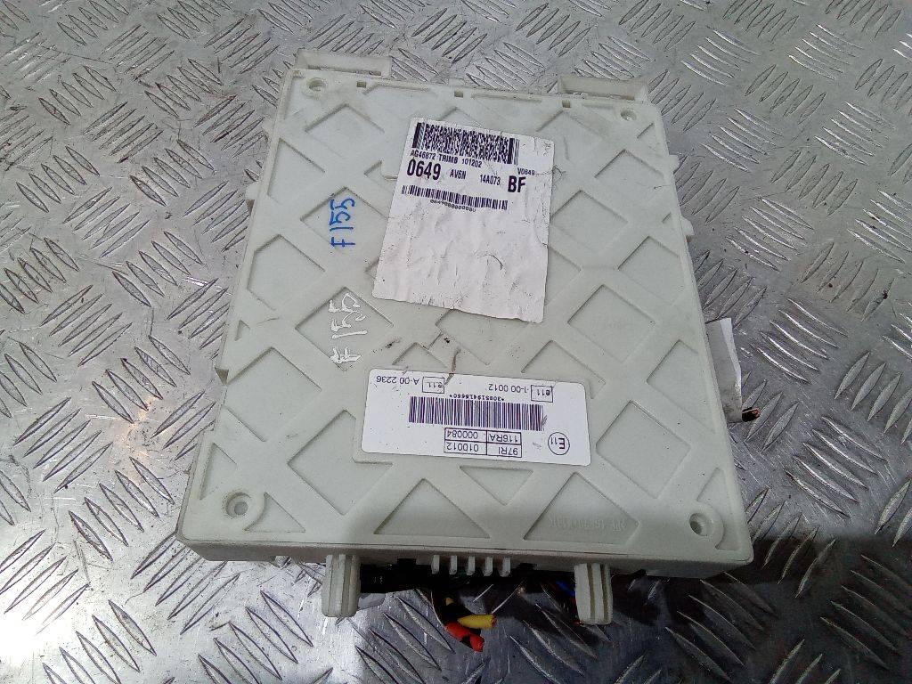 блок предохранителей Ford C-Max 2 поколение 2010, AV6N14A073BF - фото №1