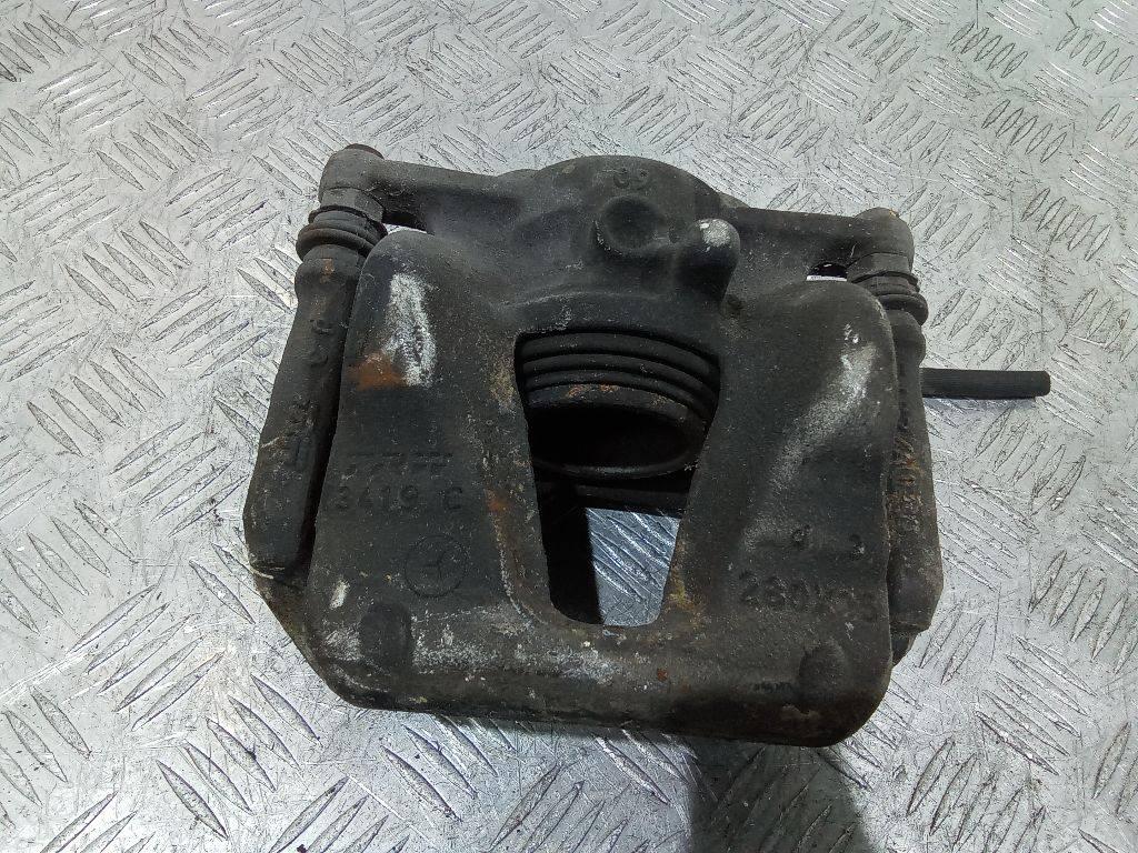 суппорт передний левый Mercedes-Benz A-Класс W176 2013 - фото №1