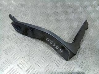 крепление ( кронштейн ) крыла Audi A4 B6 2000, 8E0821137B