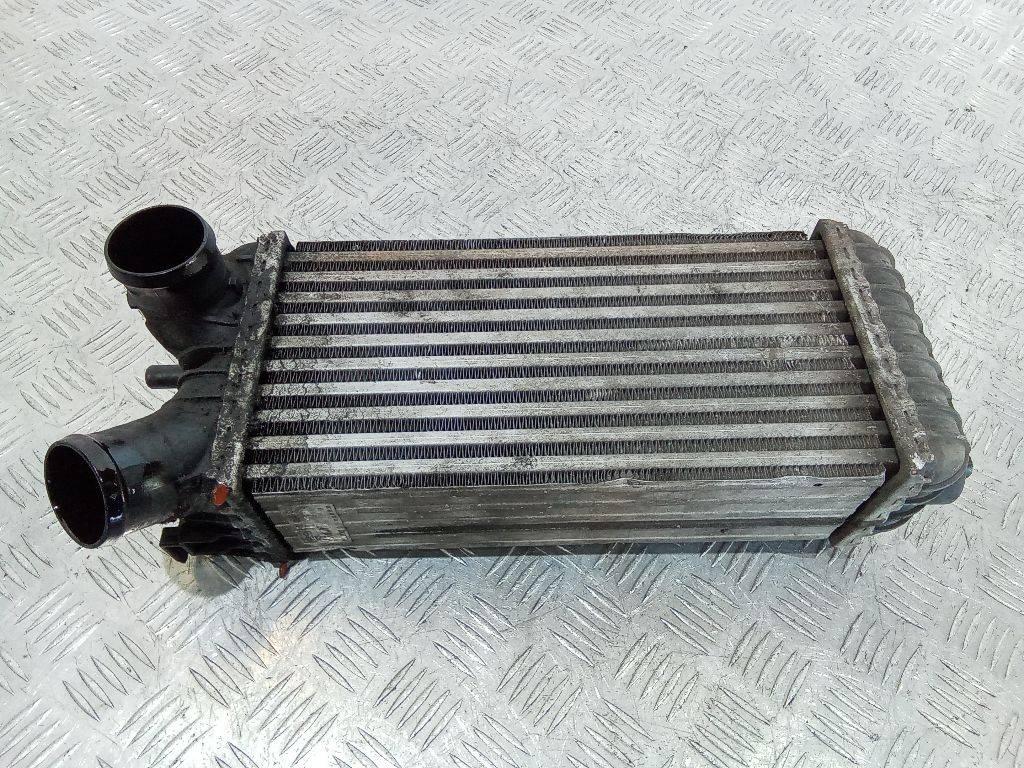 интеркулер Ford C-Max 2 поколение 2010, 8V61-9L440-CC - фото №1