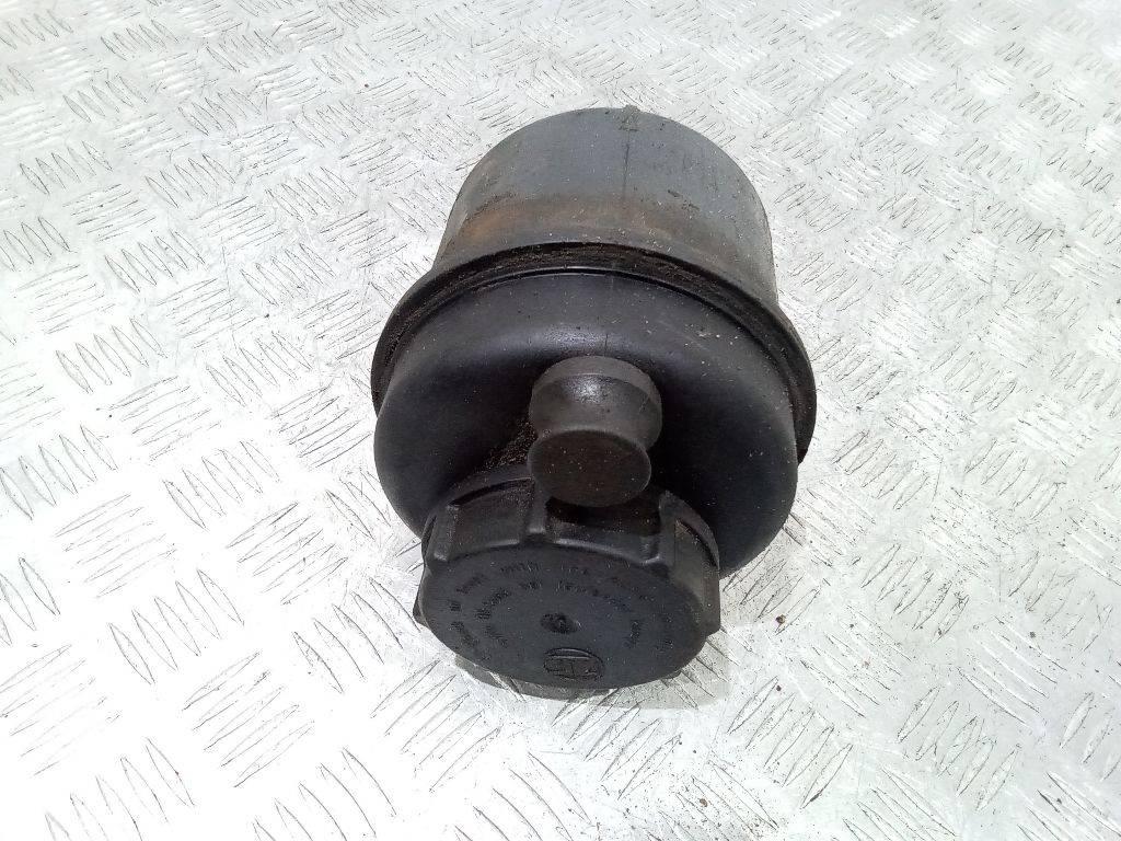 бачок гидроусилителя Volvo FH 1 поколение 1998, МКПП - фото №1