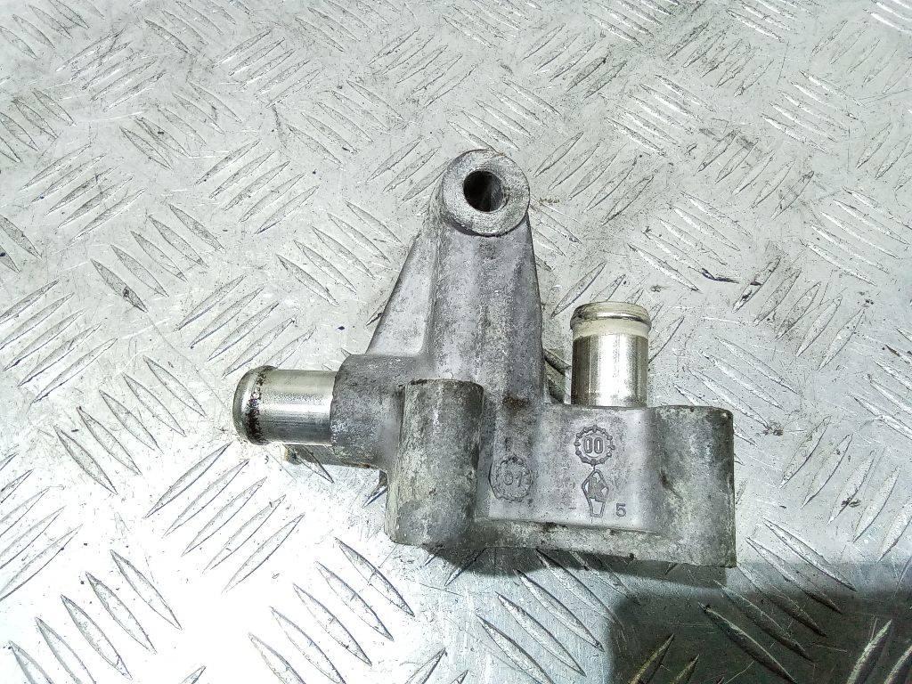 фланец (тройник) системы охлаждения Opel Zafira 1 поколение (A) 2001, 2.0 л., дизель, МКПП, 90573652 - фото №1