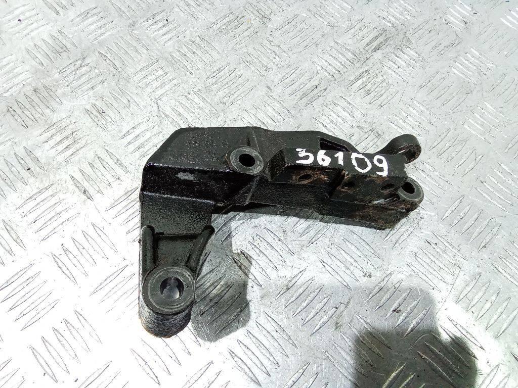 кронштейн двигателя Opel Zafira 1 поколение (A) 2001, 2.0 л., дизель, МКПП, 90538558 - фото №1