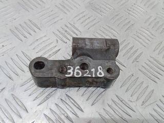 кронштейн генератора Opel Zafira 1 поколение (A) 1999, 1.6 л., бензин, МКПП, 90571831