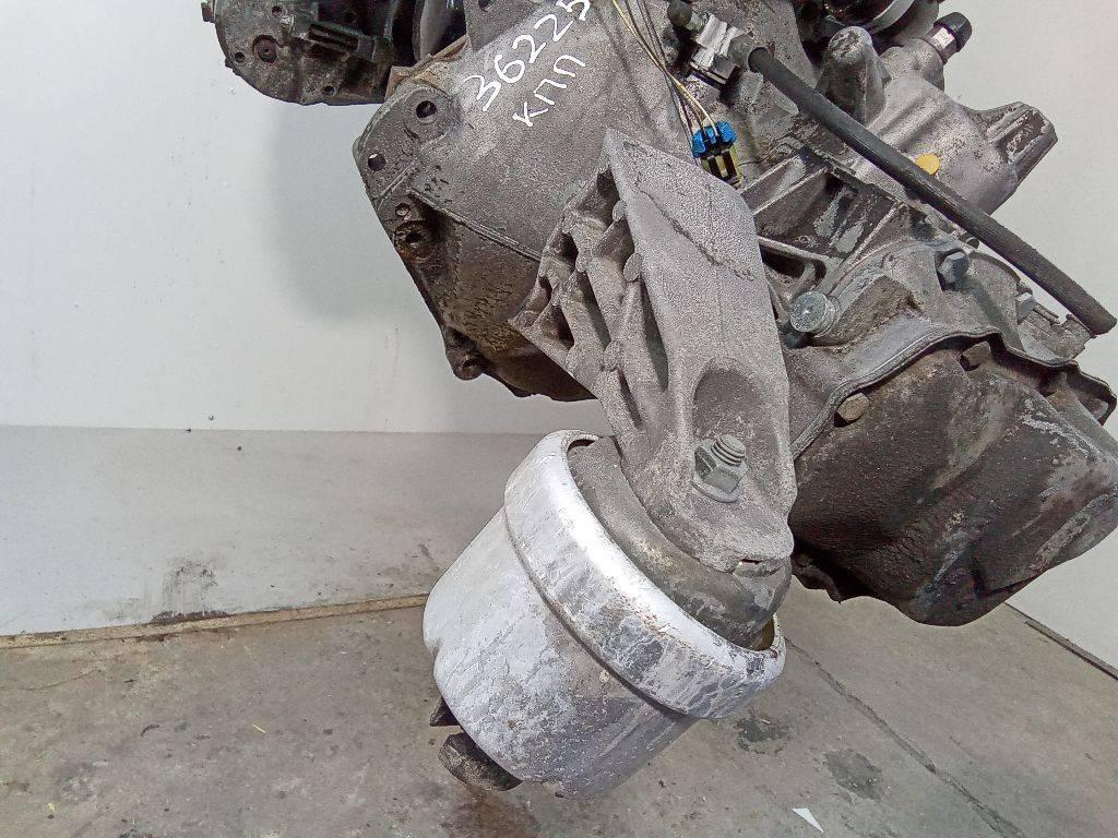 подушка крепления КПП Opel Zafira 1 поколение (A) 1999, 1.6 л., бензин, МКПП - фото №1