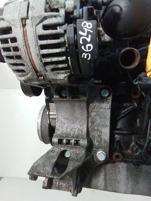 кронштейн генератора Volkswagen Golf 5 поколение 2003, 1.9 л., дизель, МКПП, 045903143C - фото №1