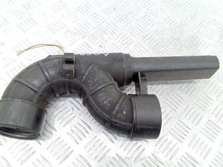 патрубок воздушного фильтра Renault Clio 2 поколение 1998, 1.4 л., бензин, МКПП, 7700869503