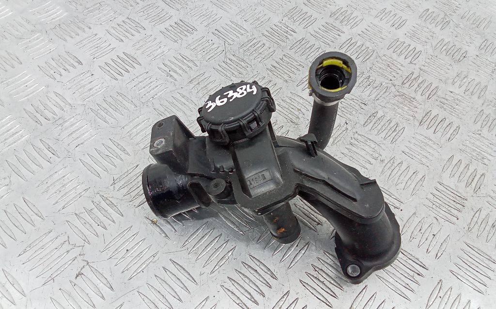 трубка системы рециркуляции EGR Renault Clio 3 поколение 2007, 1.5 л., дизель, МКПП, 8200323338 - фото №1