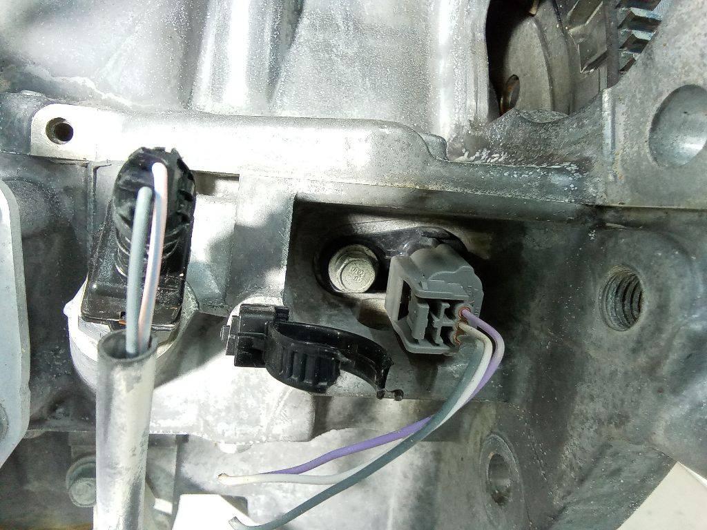 датчик коленвала Renault Espace 5 поколение 2018, 1.8 л., бензин, АКПП - фото №1