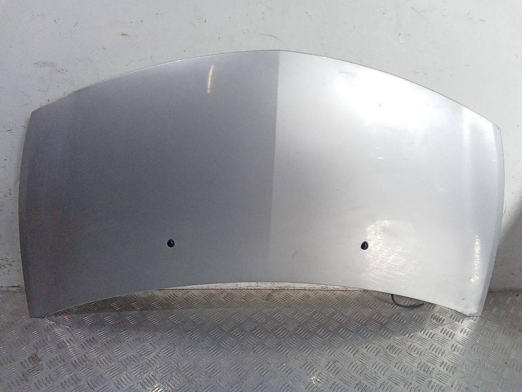 капот Renault Clio 3 поколение 2008 - фото №1