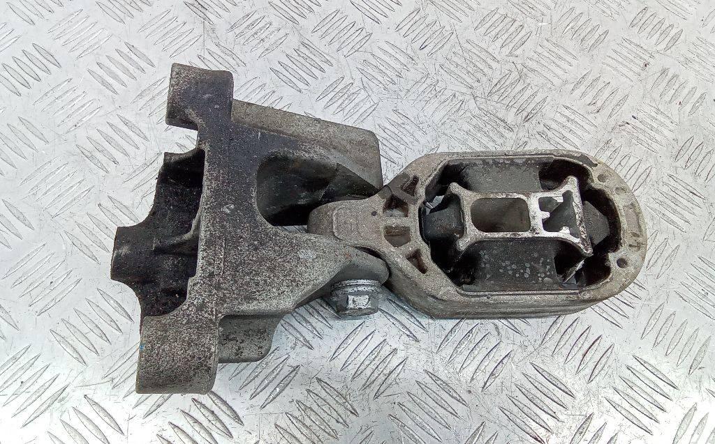 подушка крепления двигателя Renault Scenic 3 поколение 2009, 1.9 л., дизель, МКПП, 113320013R - фото №1