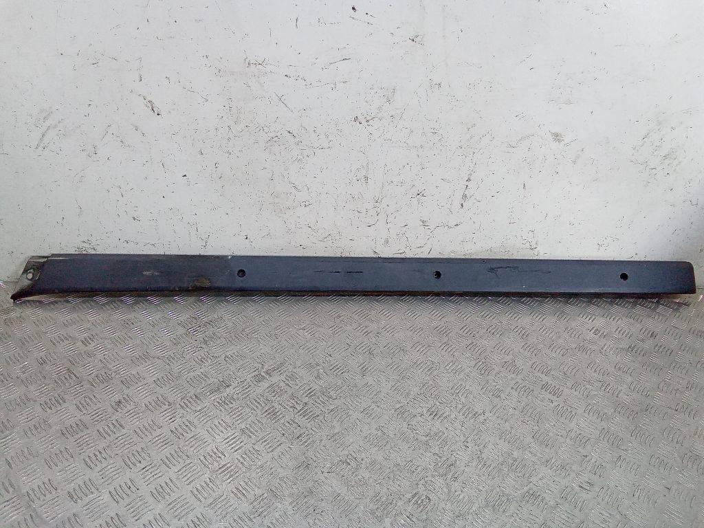 пластик Mercedes-Benz Axor 1 поколение 2003, A9738110110 - фото №1