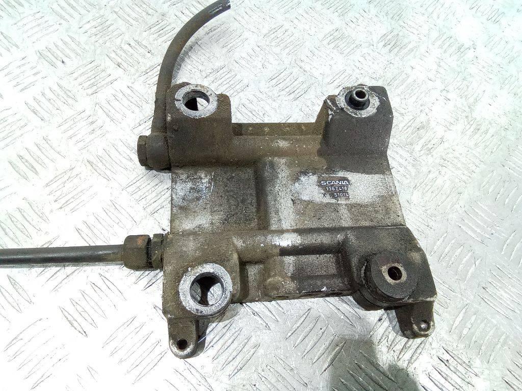 Радиатор охлаждения топлива Scania 124 1 поколение 1996, МКПП, 1367418 - фото №1