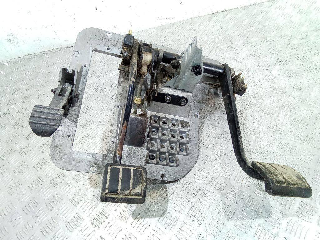 узел педальный (блок педалей) Volvo FH 1 поколение 1997 - фото №1