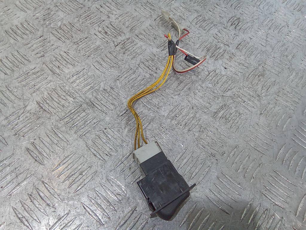 кнопка (выключатель) DAF XF 105 1 поколение 2005 - фото №1