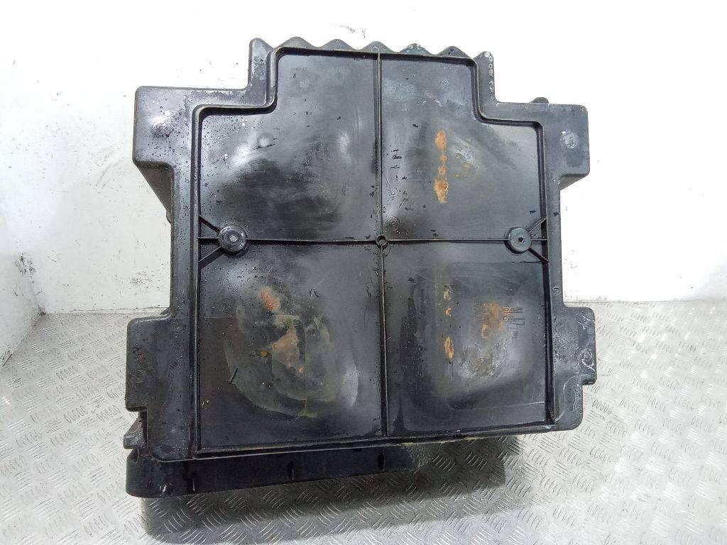 ящик под инструменты DAF XF 105 1 поколение 2005, 1368673 - фото №1