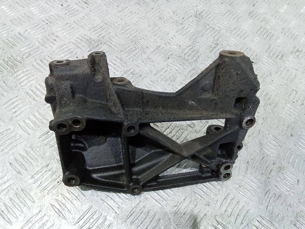 кронштейн двигателя Citroen C4 1 поколение 2006, 2.0 л., бензин, МКПП - фото №1