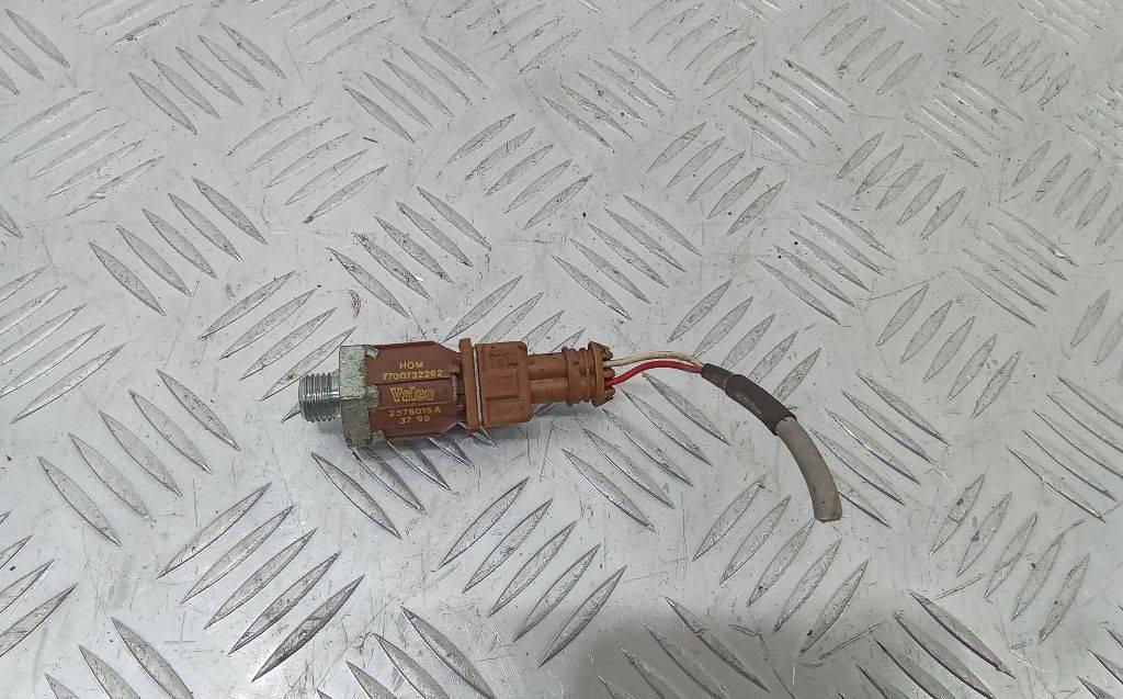 датчик детонации Renault Clio 2 поколение 1998, 1.4 л., бензин, МКПП, 7700732262 - фото №1