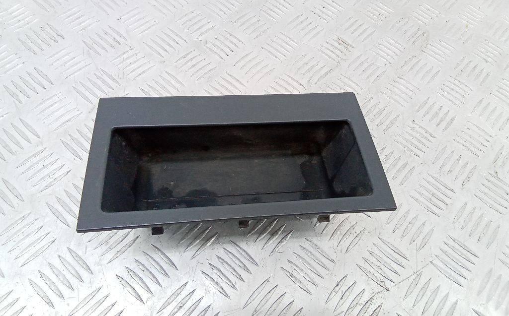 бардачок MAN TGA 1 поколение 2003, 81617010252 - фото №1