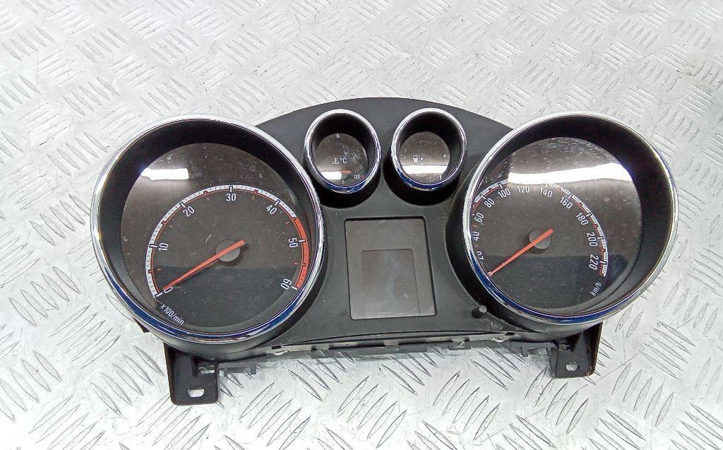 щиток приборов (приборная панель) Opel Meriva 2 поколение (B) 2012, 13349547 - фото №1