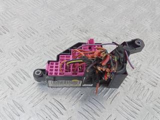 блок предохранителей Volkswagen Passat B6 2005, 2060049485