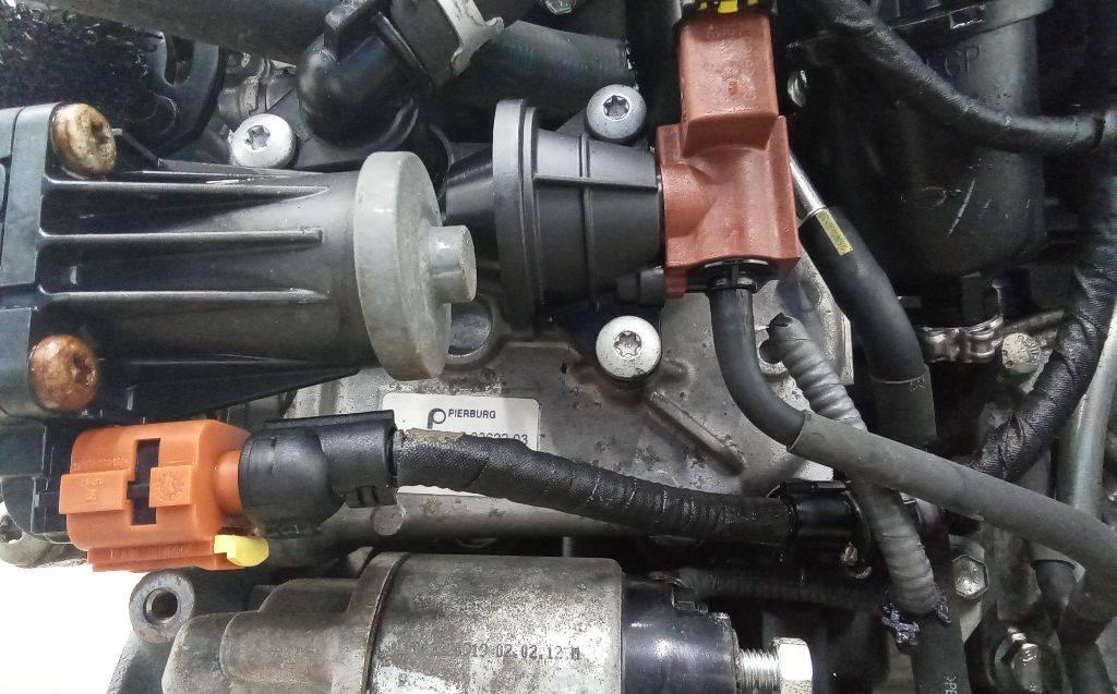 охладитель EGR / Радиатор EGR Suzuki Swift 4 поколение 2012, 1.3 л., дизель, МКПП, 55230929 - фото №1