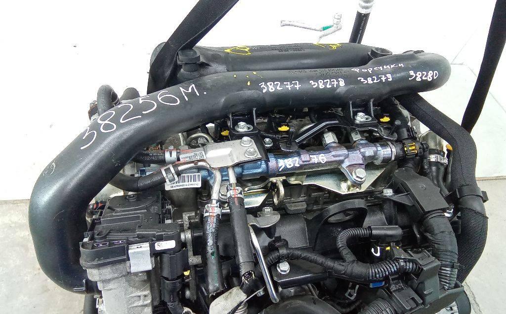 патрубок интеркулера Suzuki Swift 4 поколение 2012, 1.3 л., дизель, МКПП, 13670-68L50 - фото №1