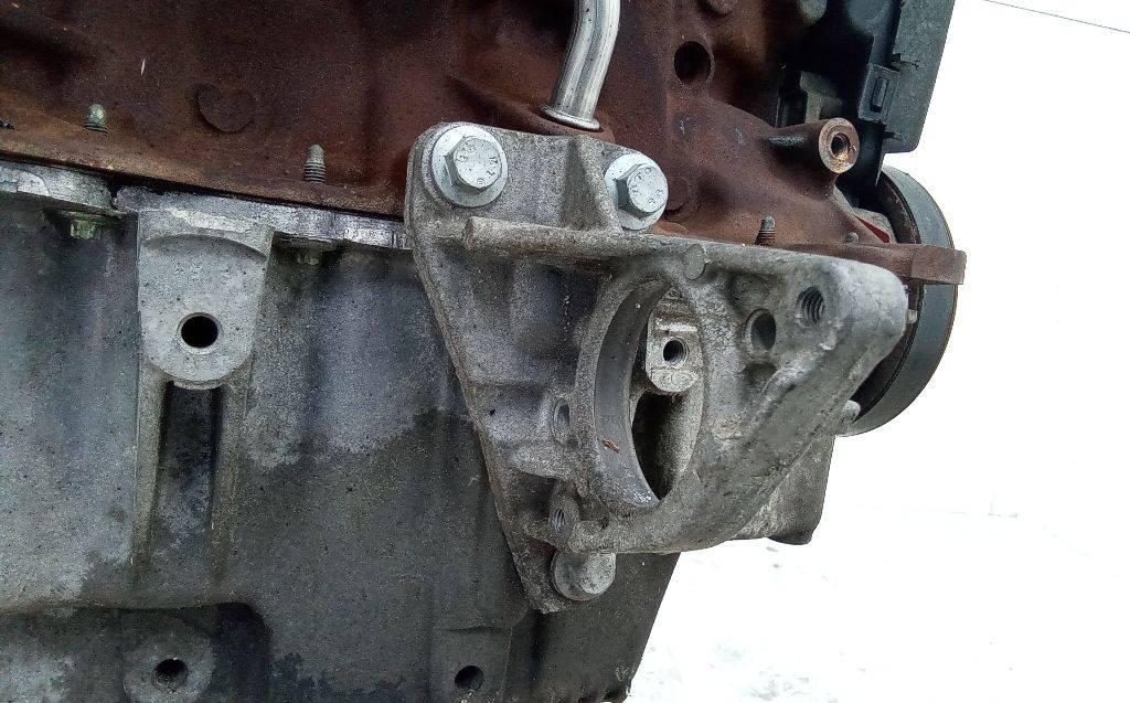 кронштейн полуоси Renault Clio 3 поколение 2006, 1.5 л., дизель, МКПП - фото №1